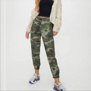 TNA Alix Camo Pant
